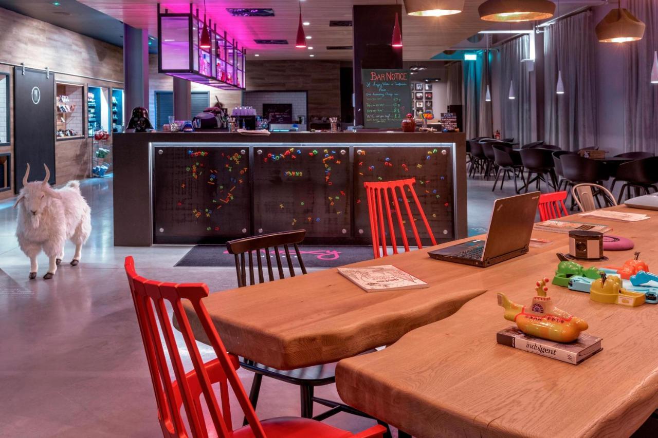 Hotel Moxy Excel Londra